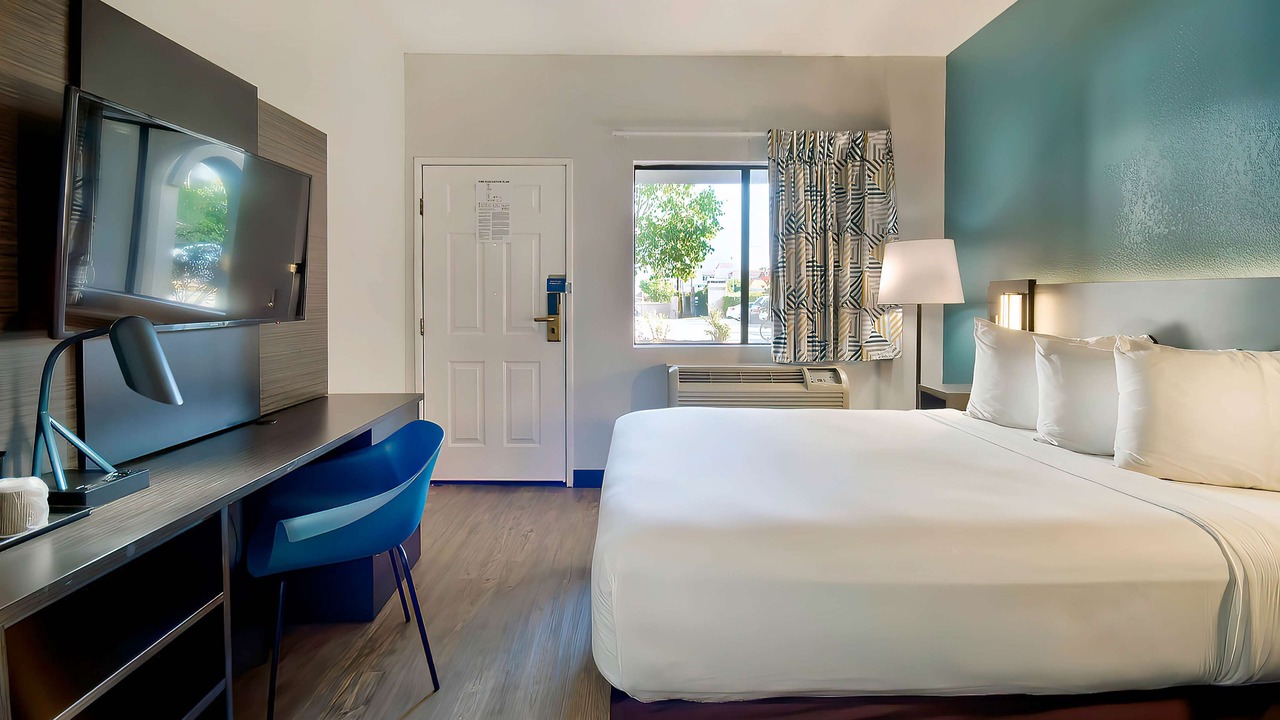 Photo of Bedroom in Lawndale