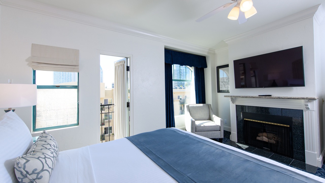 Photo of Livingroom in Pacific Terrace
