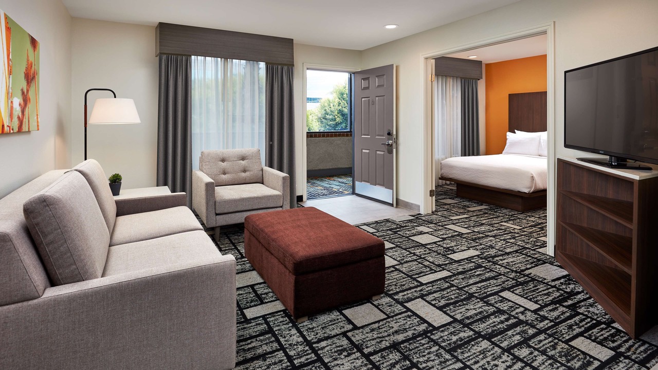 Photo of Bedroom in Orange