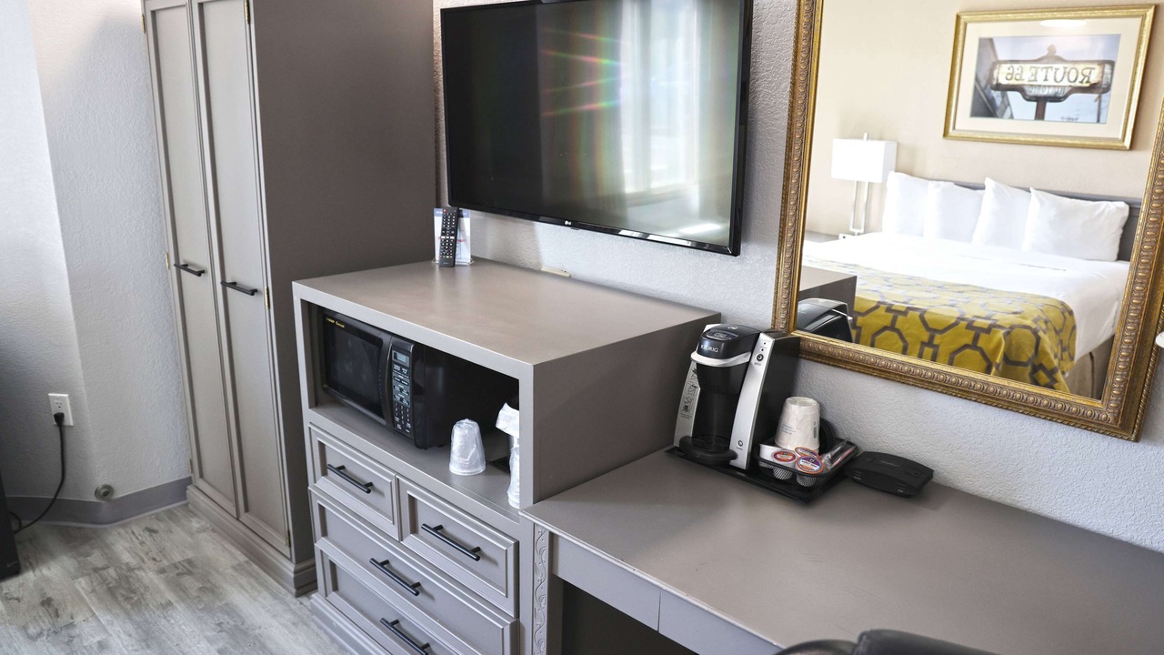Photo of Bedroom in Barstow