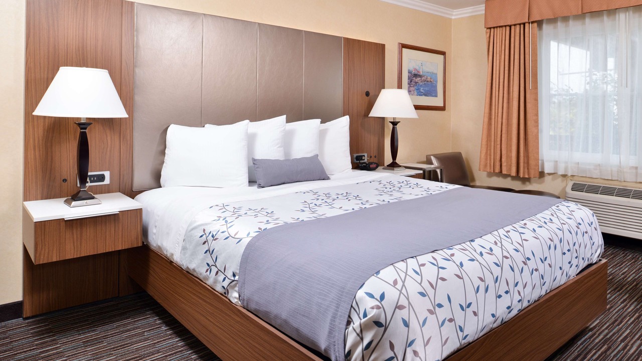 Photo of Bedroom in Inglewood