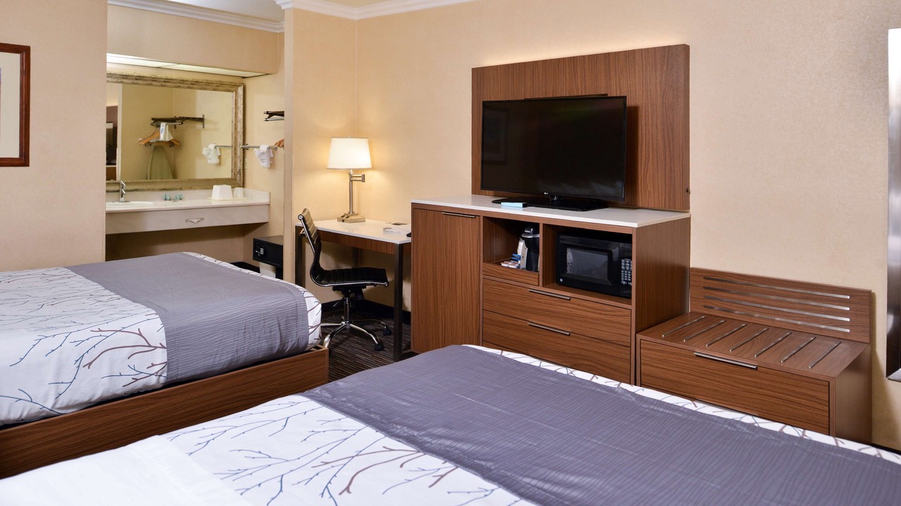 Photo of Bedroom in Inglewood
