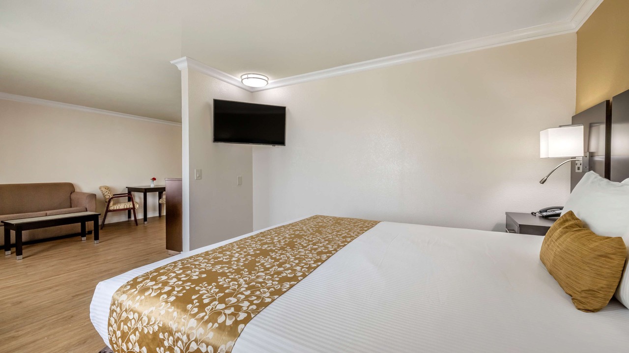 Photo of Bedroom in Lawndale