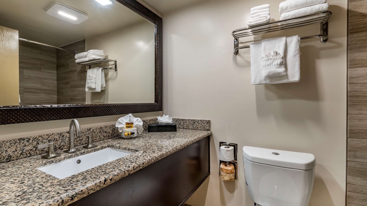 Photo of Bathroom in Lawndale
