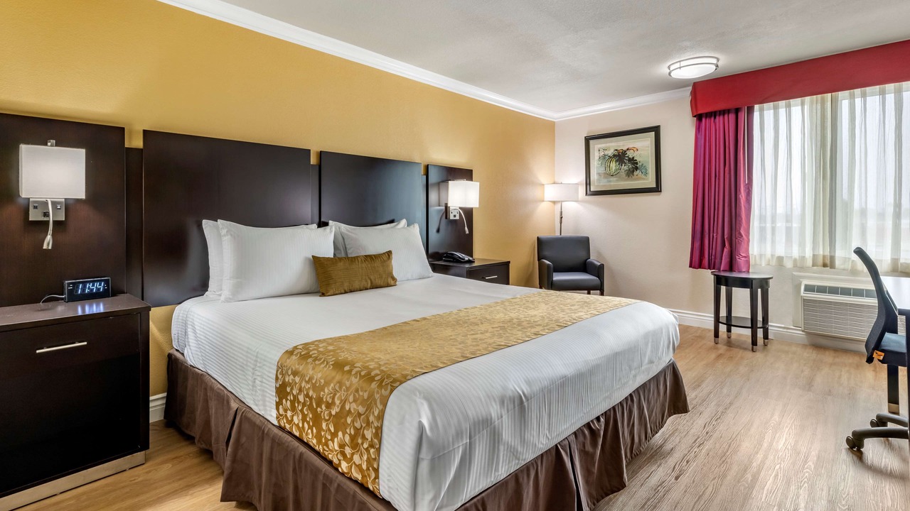 Photo of Bedroom in Lawndale