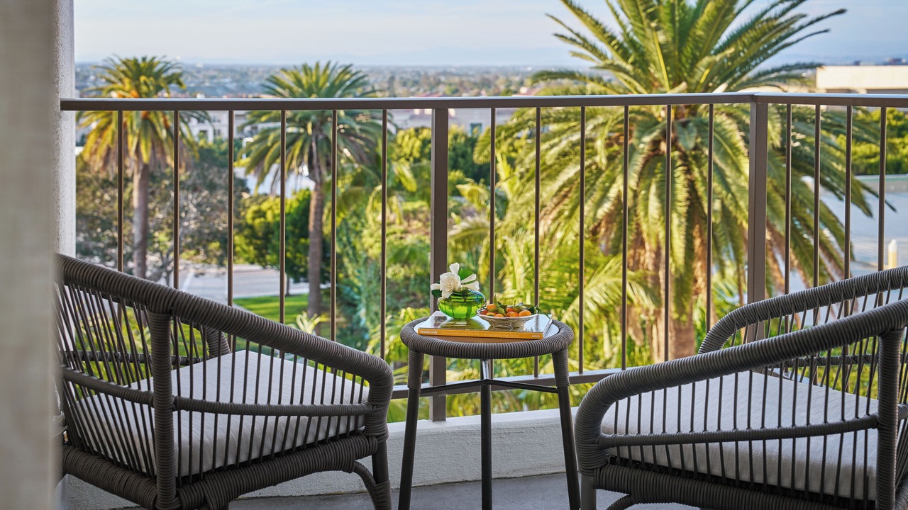 Photo of Patio Balcony in Newport Center