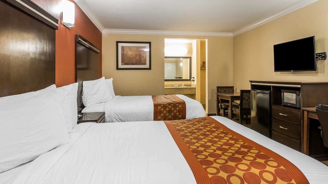 Photo of Bedroom in Corona
