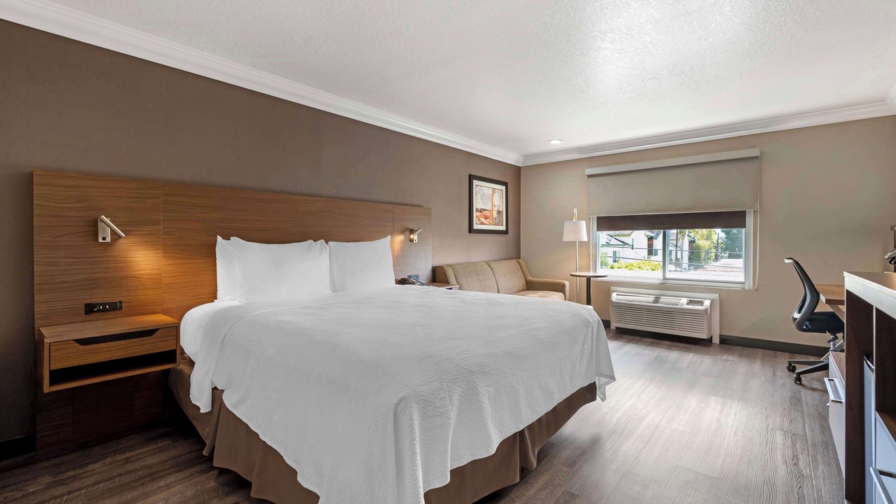 Photo of Bedroom in Santa Ana Heights