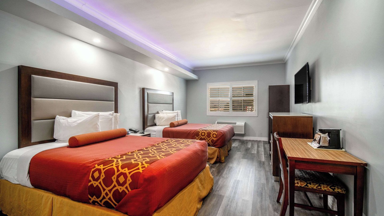 Photo of Bedroom in Lamanda Park