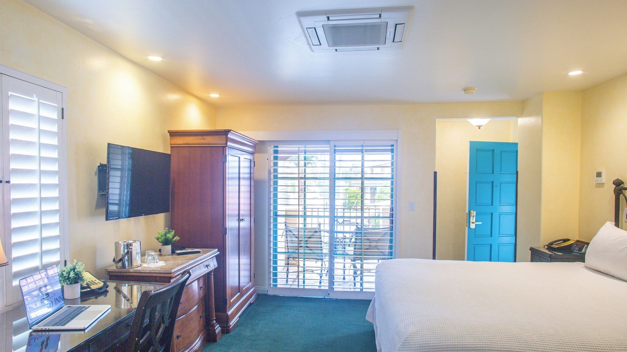 Photo of Patio Balcony in West Beach