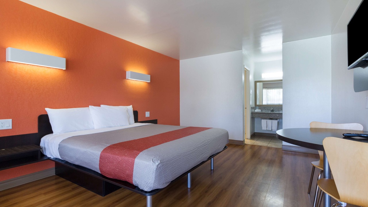 Photo of Bedroom in Claremont