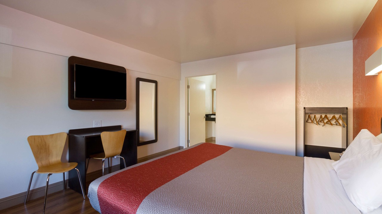 Photo of Bedroom in Claremont