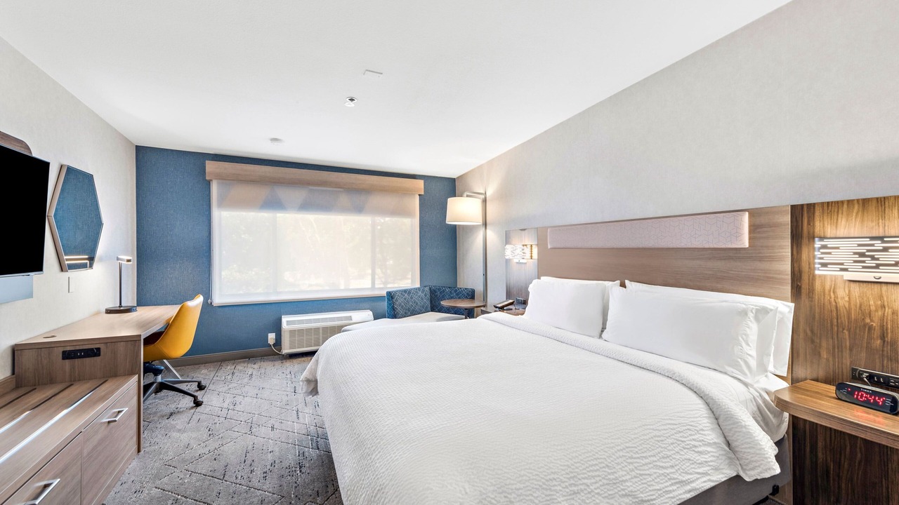 Photo of Bedroom in La Mesa