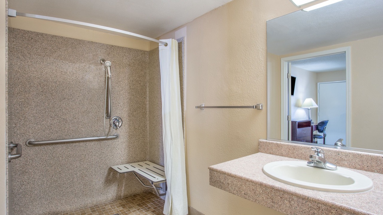 Photo of Bathroom in Ontario