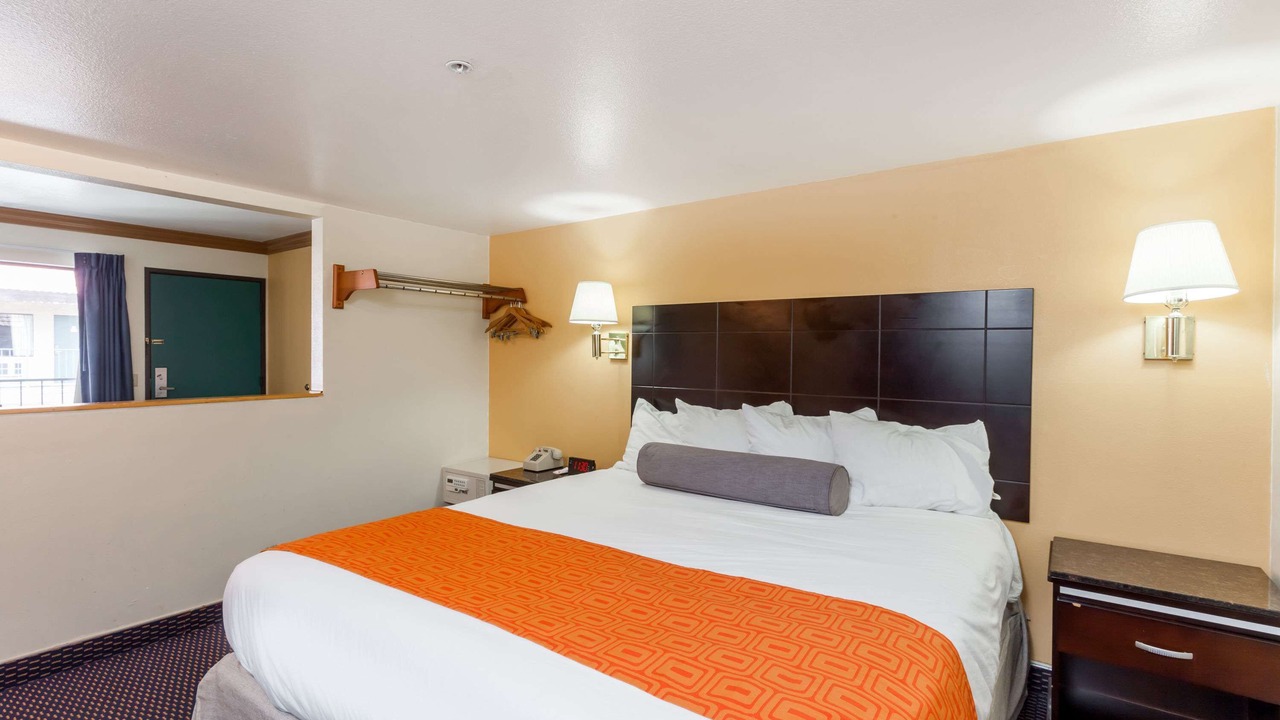 Photo of Bedroom in Norco