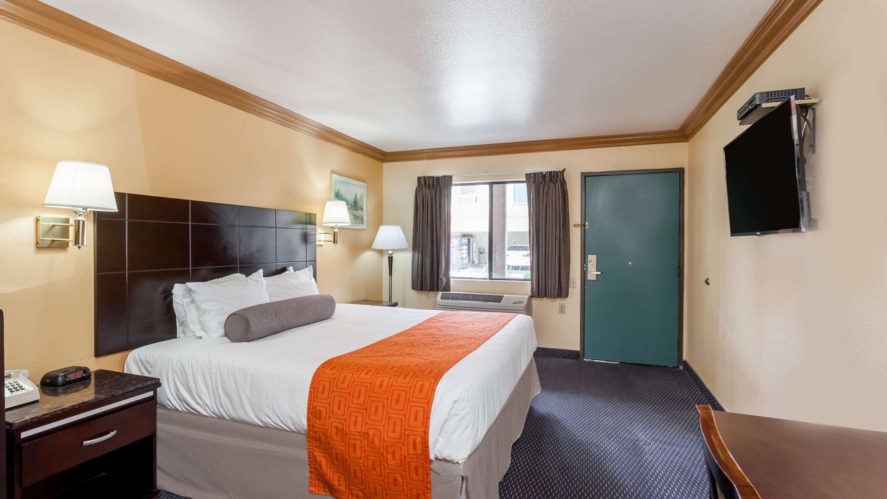 Photo of Bedroom in Norco