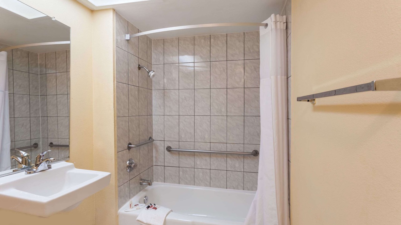 Photo of Bathroom in Norco