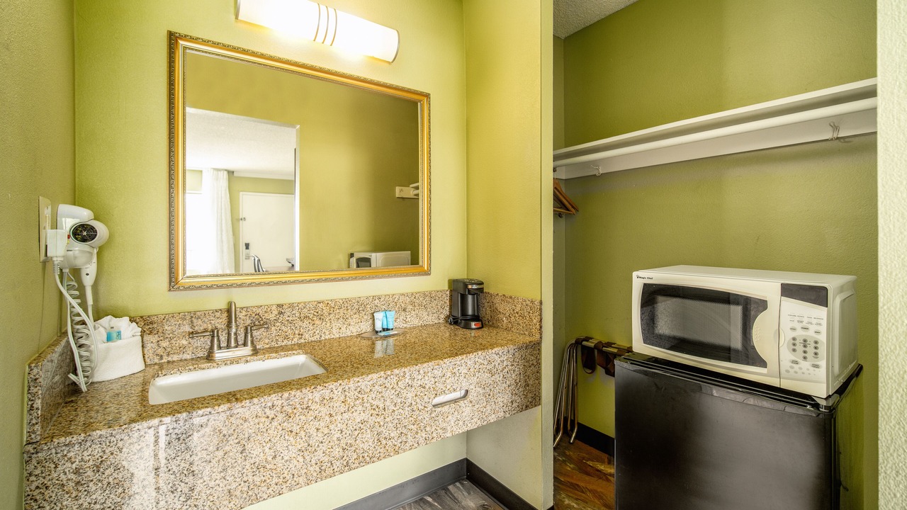 Photo of Bedroom in Northwest Anaheim