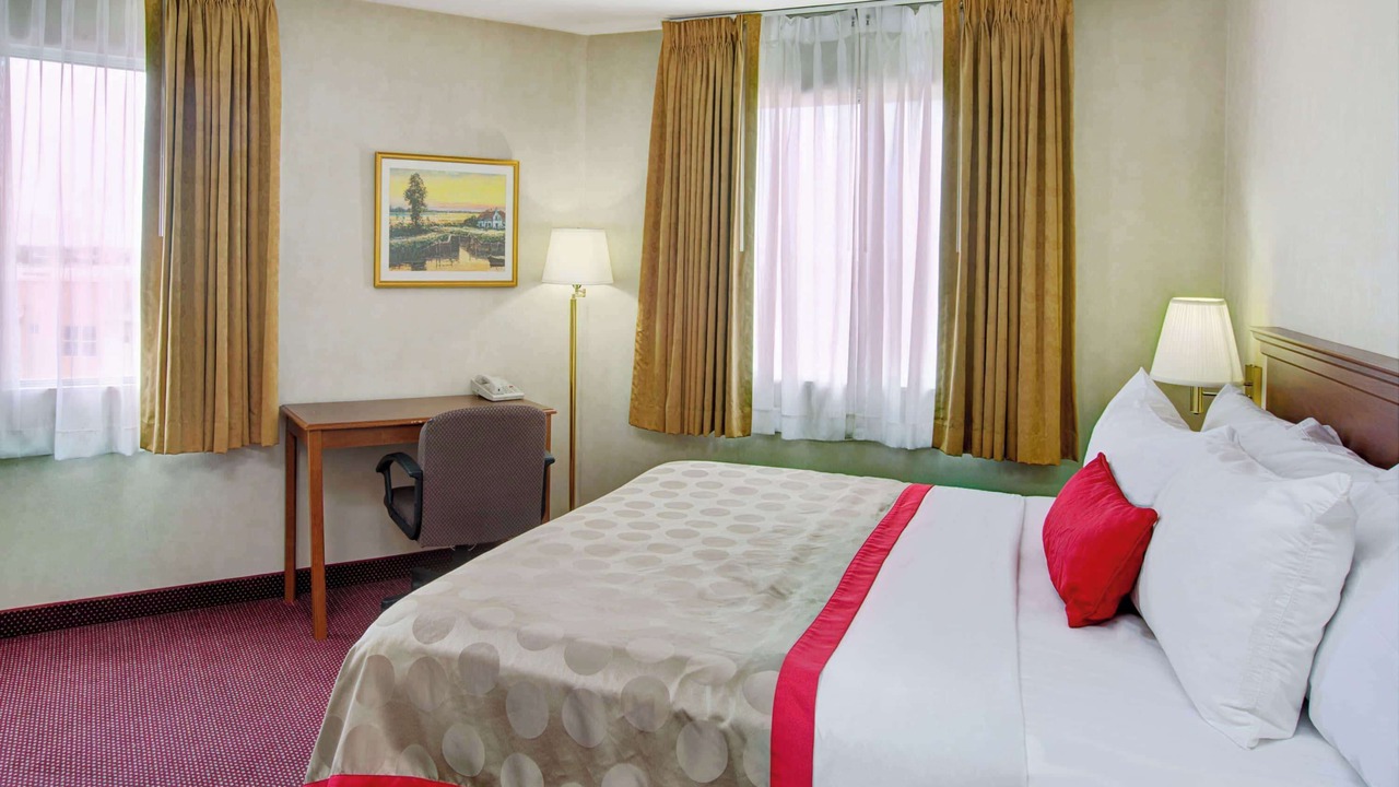 Photo of Bedroom in Del Aire