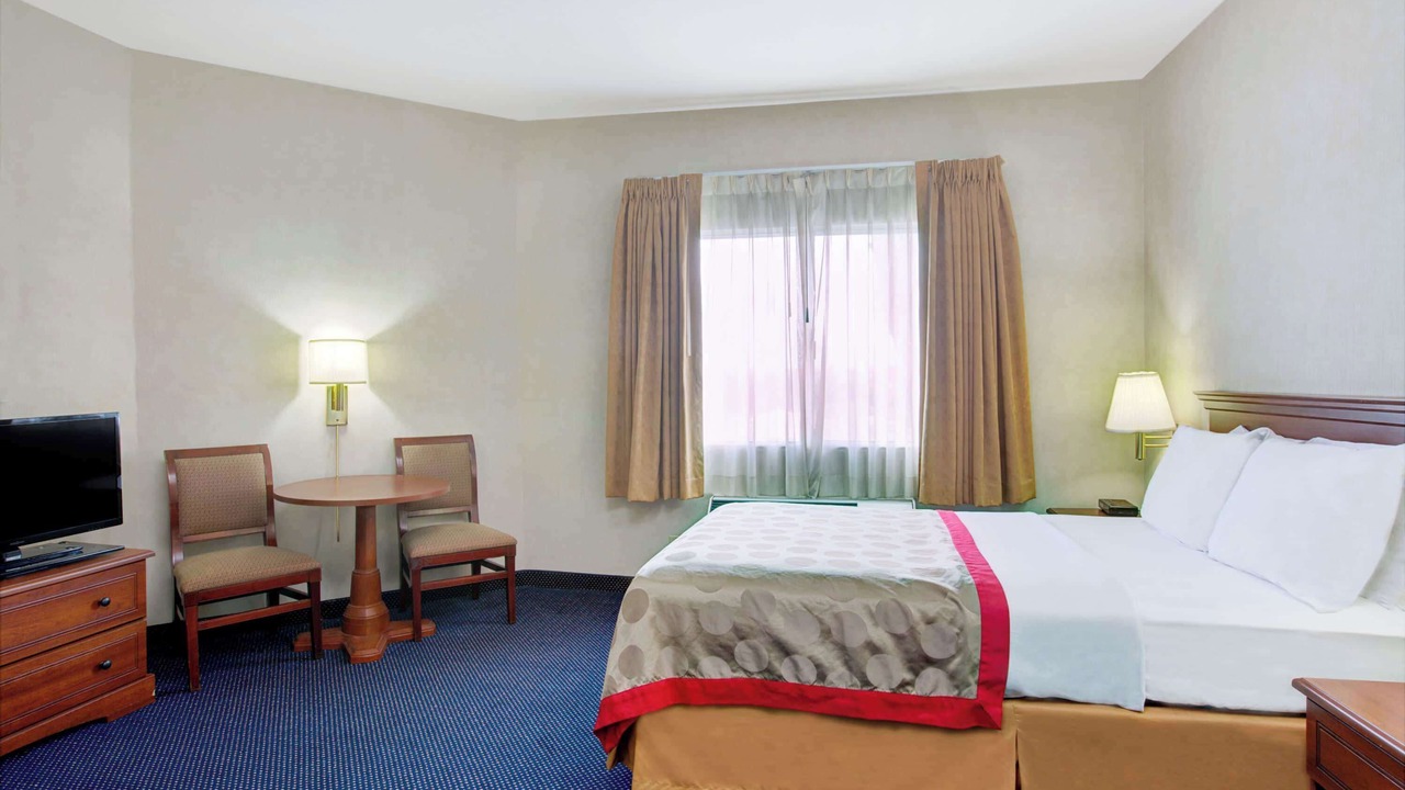 Photo of Bedroom in Del Aire