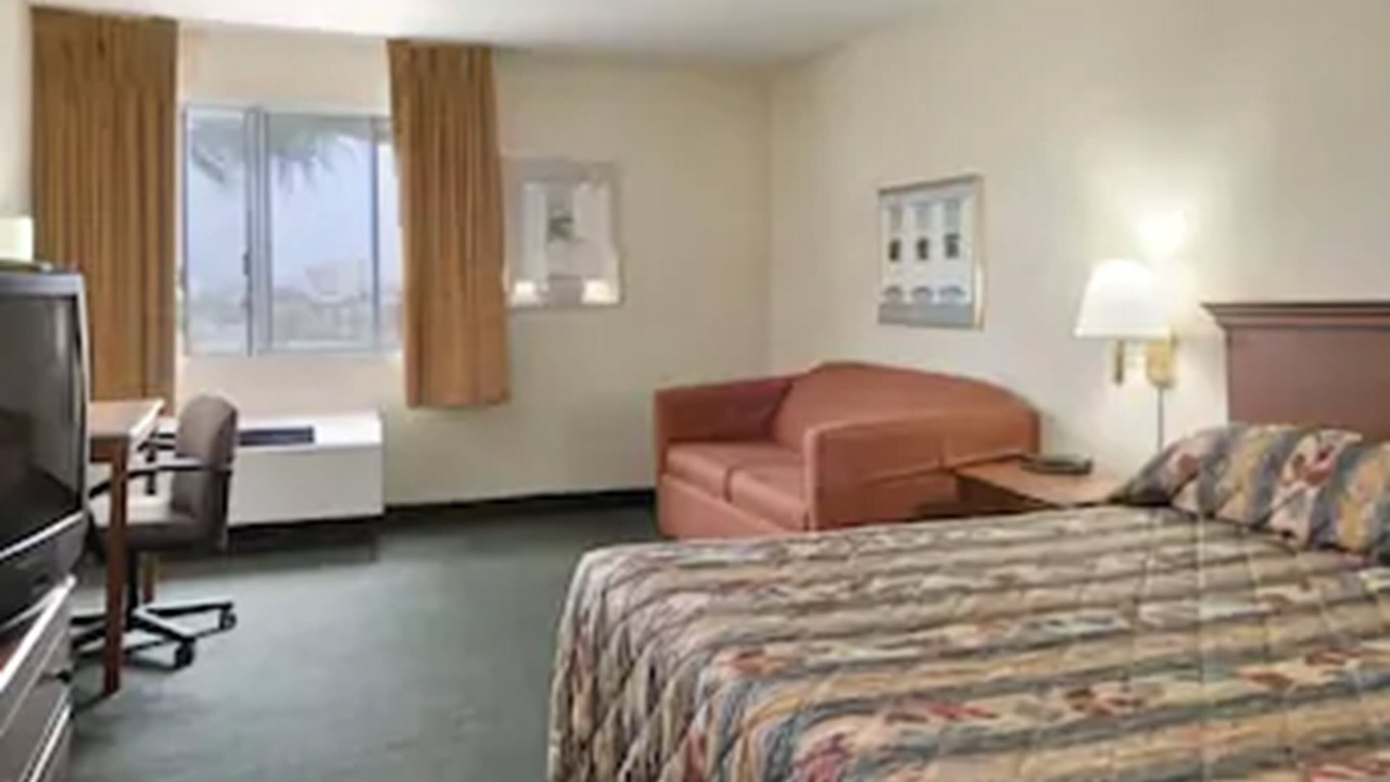 Photo of Bedroom in Del Aire