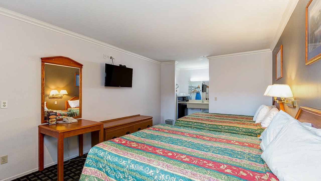 Photo of Bedroom in Northwest Anaheim