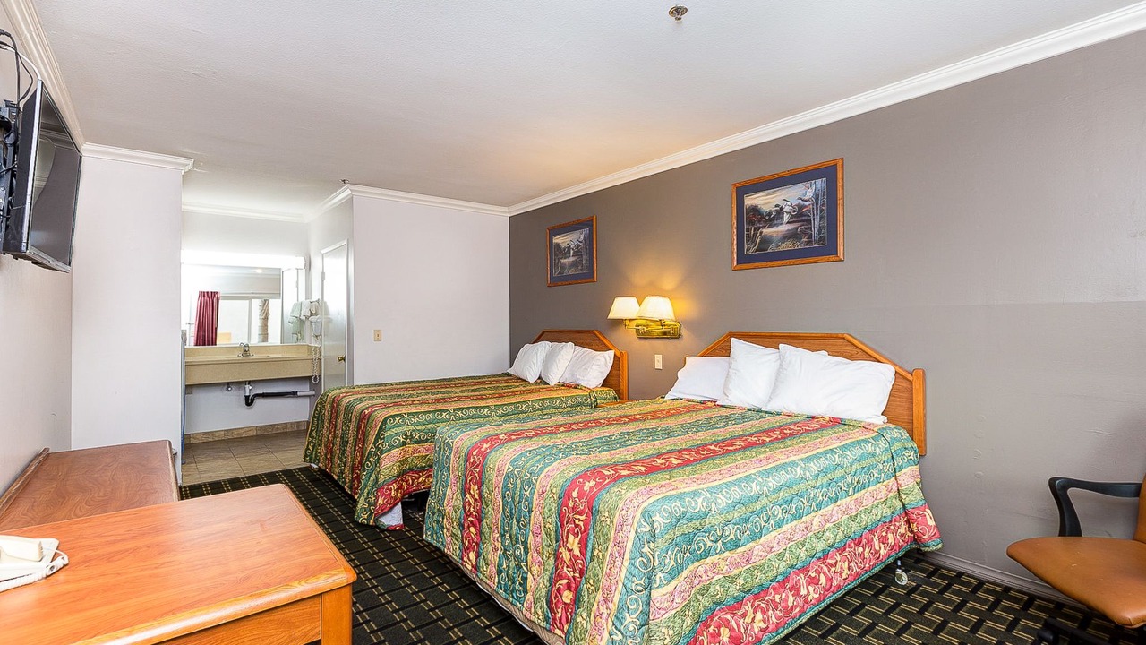 Photo of Bedroom in Northwest Anaheim