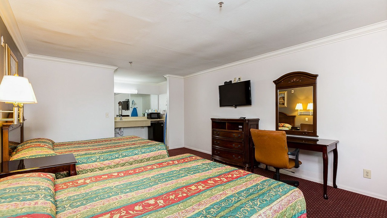 Photo of Bedroom in Northwest Anaheim