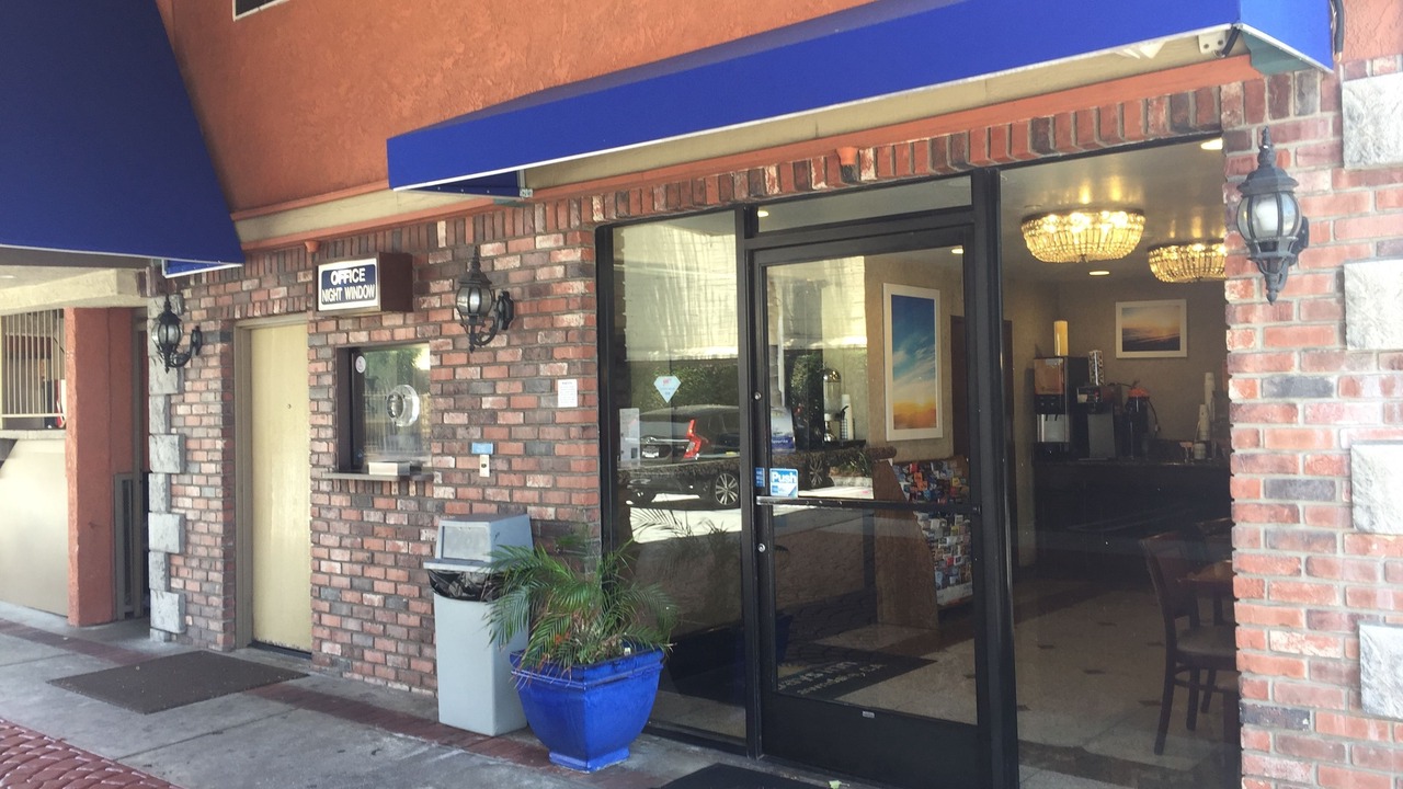 Photo of Outdoor in Lawndale