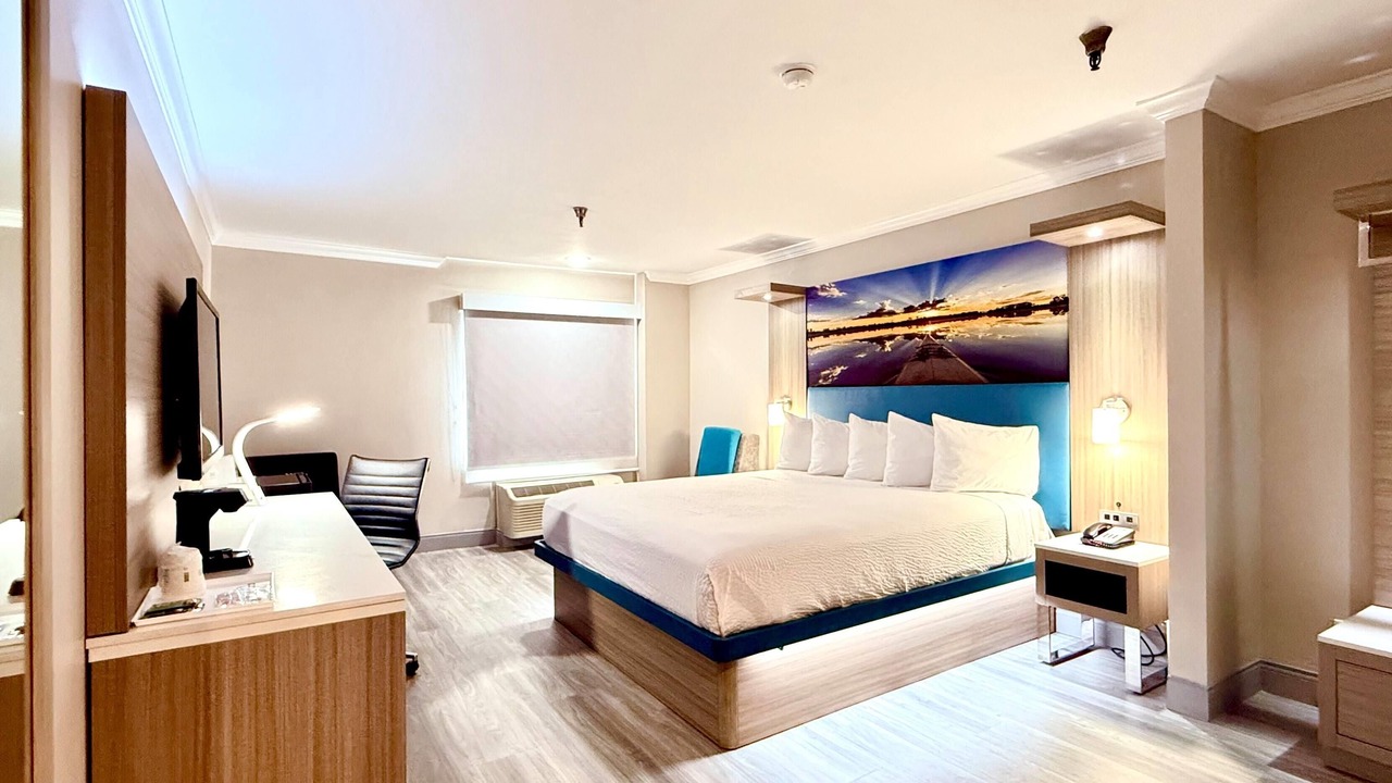 Photo of Bedroom in Lawndale