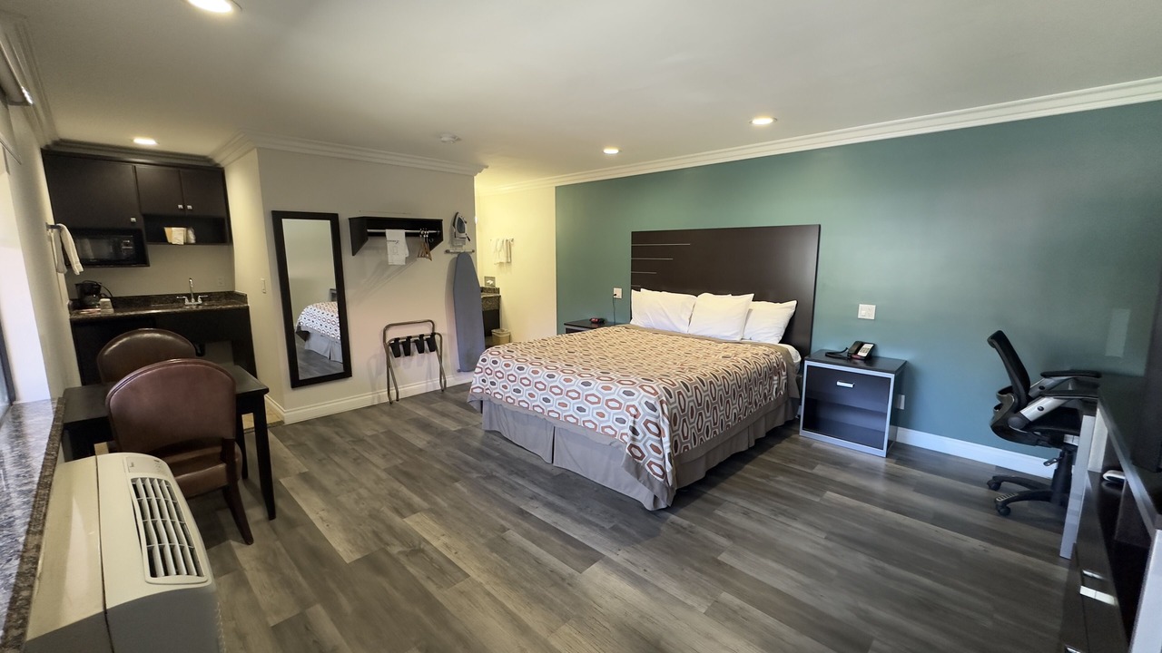 Photo of Bedroom in Glendora