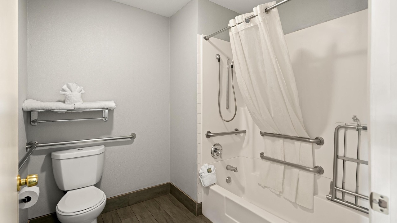 Photo of Bathroom in Barstow