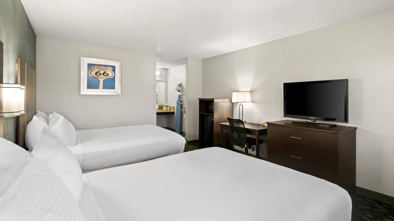 Photo of Bedroom in Barstow