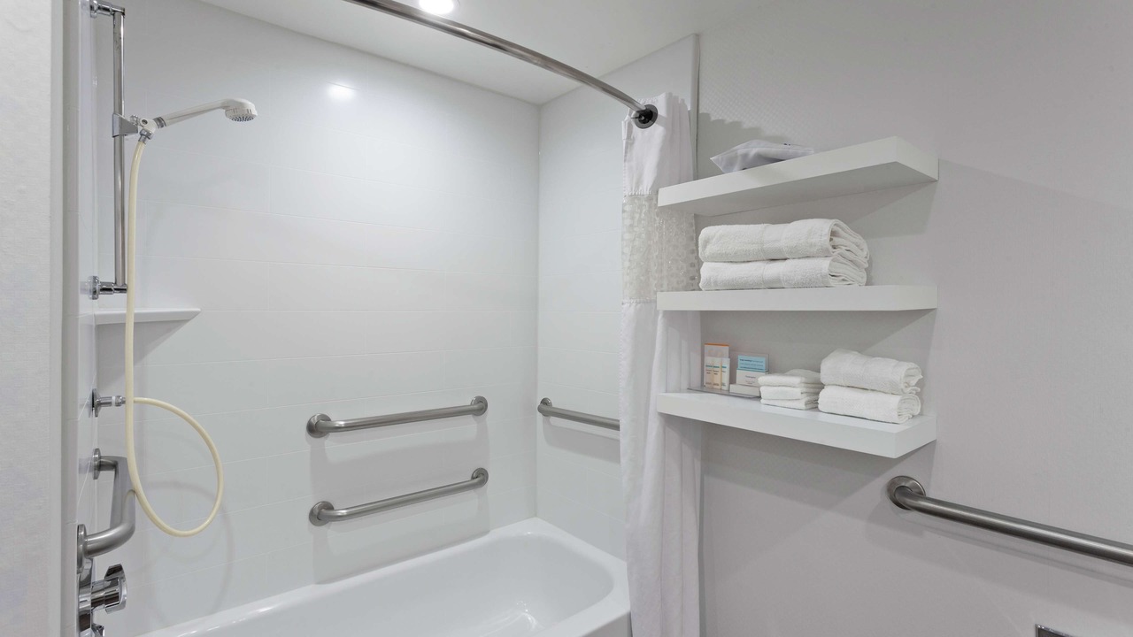 Photo of Bathroom in Arcadia