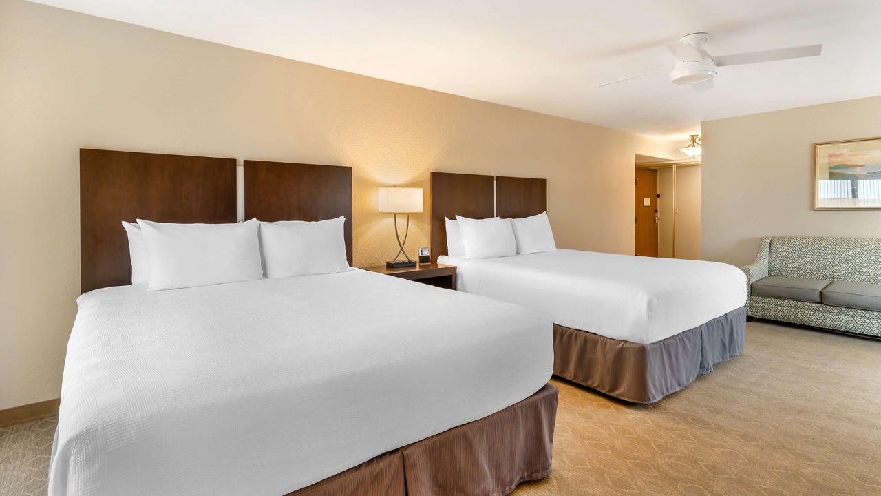 Photo of Bedroom in Munras Avenue