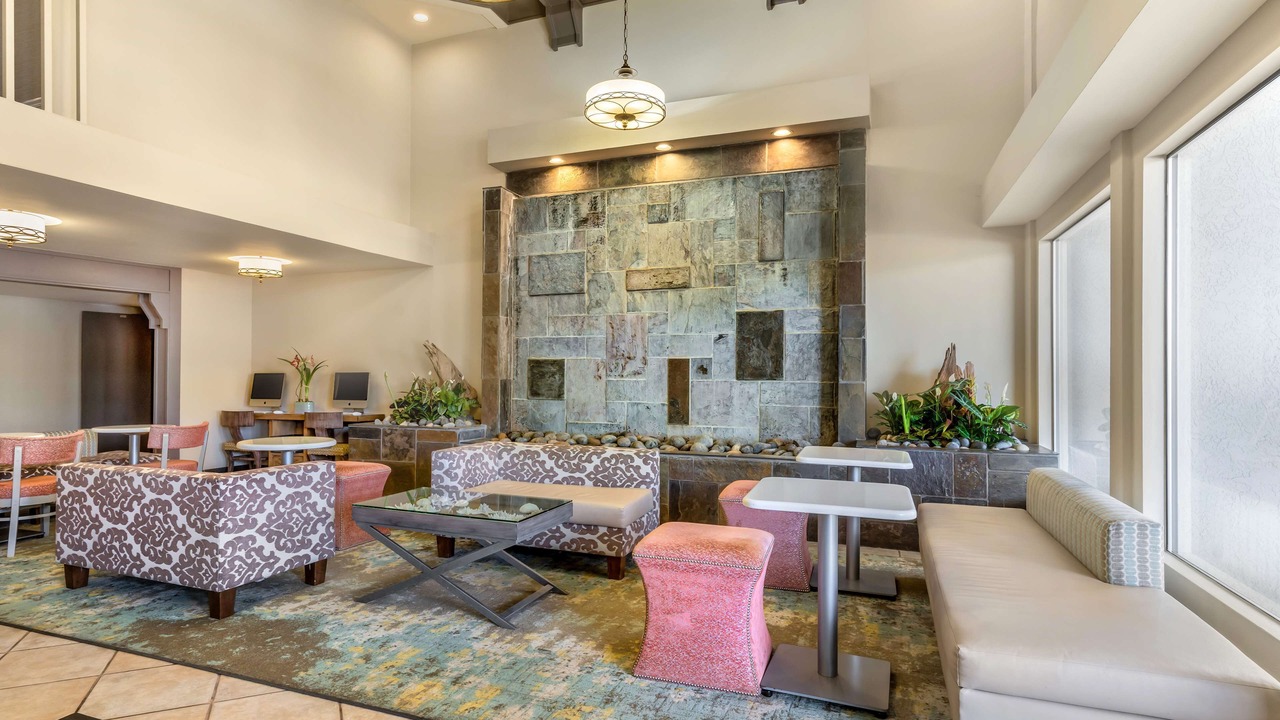 Photo of Livingroom in Munras Avenue
