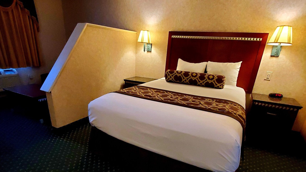 Photo of Bedroom in Canyon Country