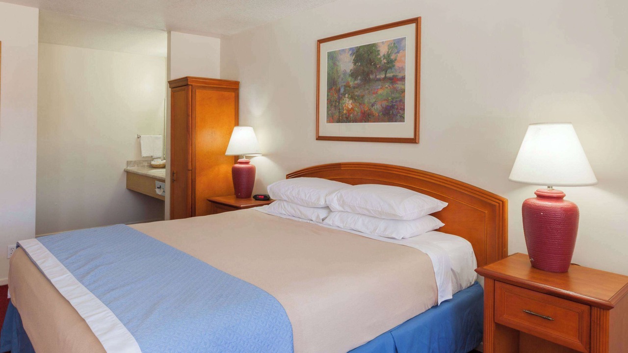 Photo of Bedroom in Castaic