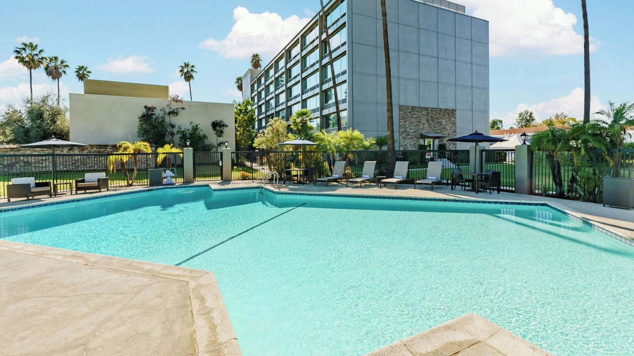 Photo of Outdoor in Woodland Hills