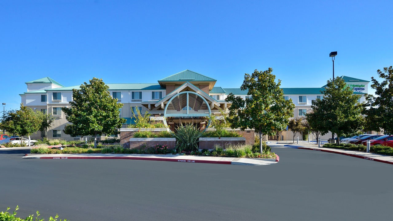 Photo of Outdoor in Elk Grove