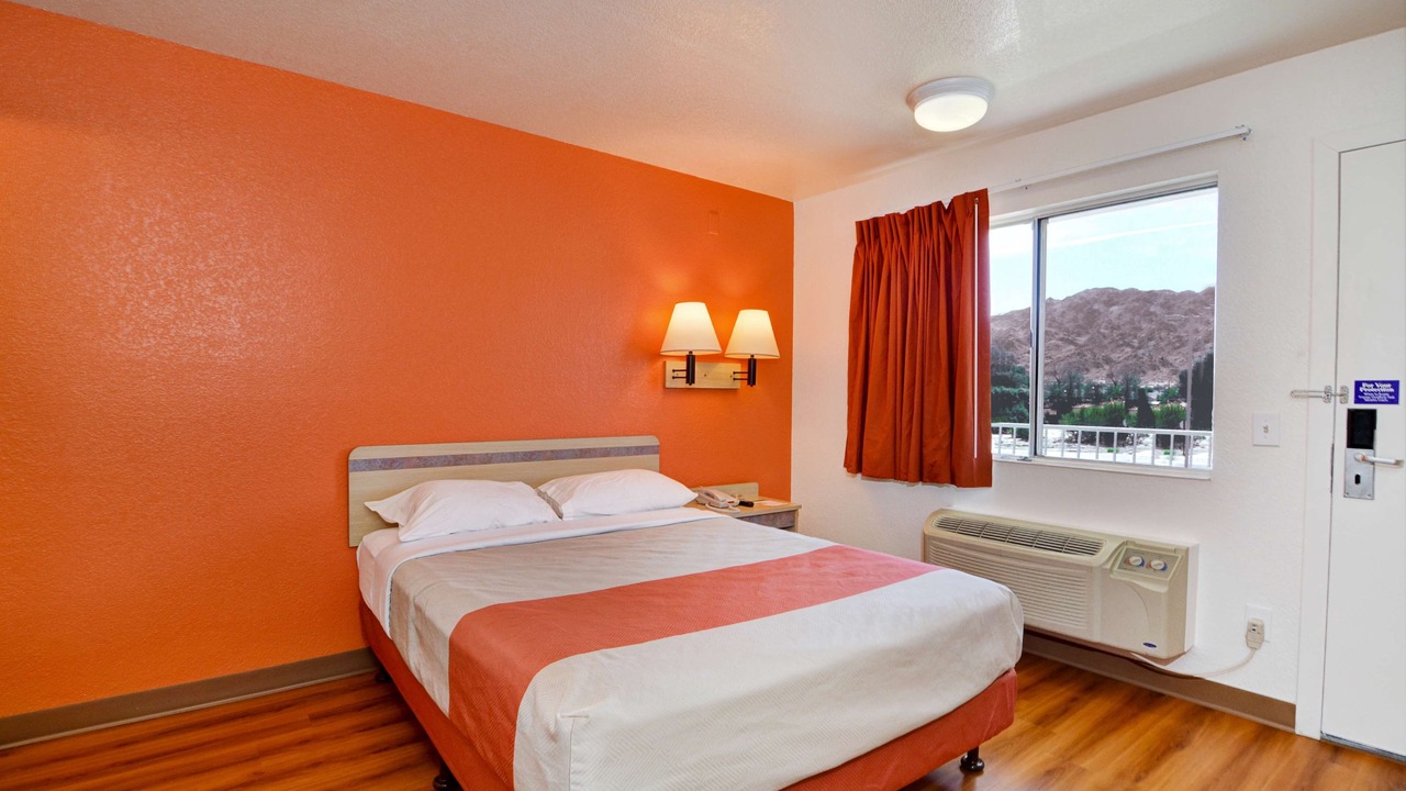 Photo of Bedroom in Twentynine Palms
