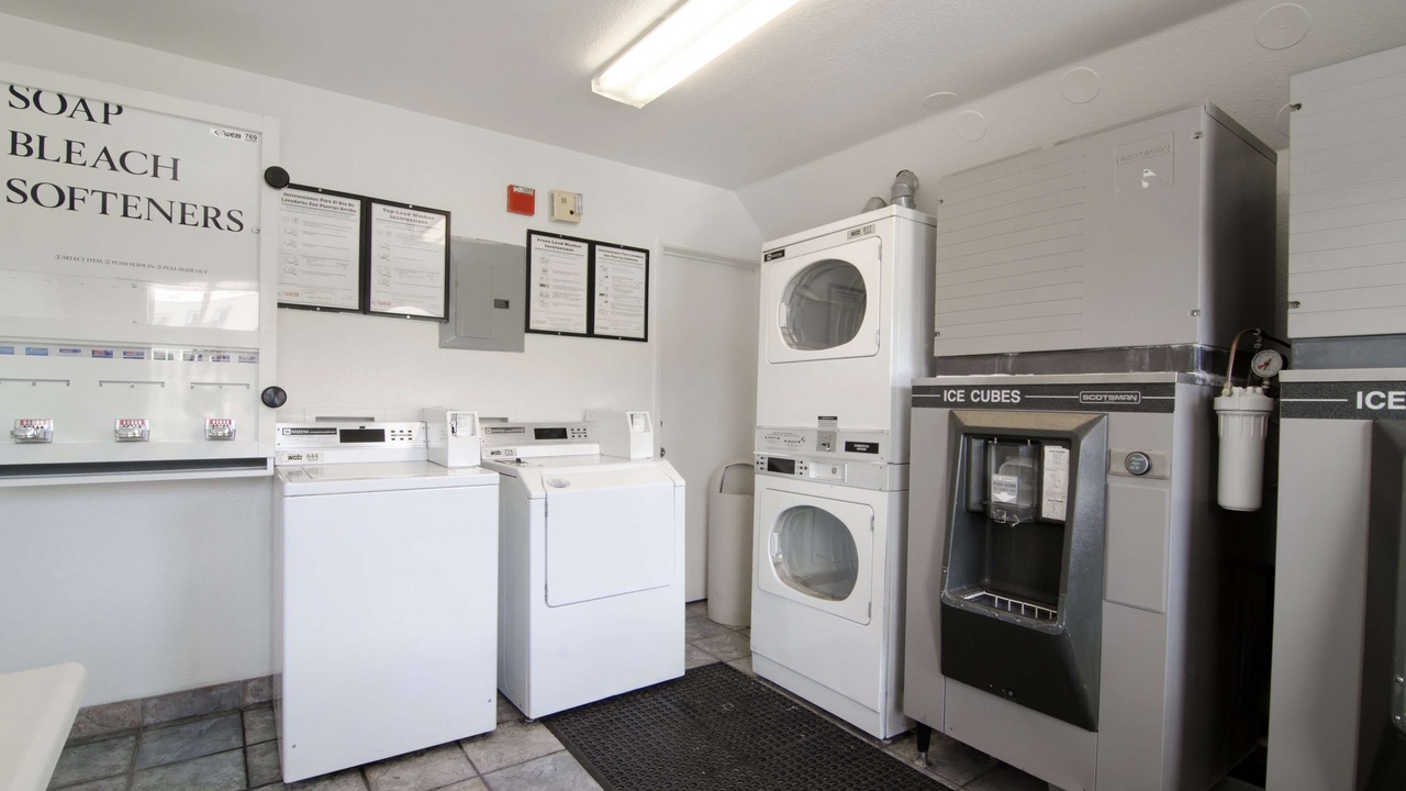 Photo of Bedroom in Twentynine Palms