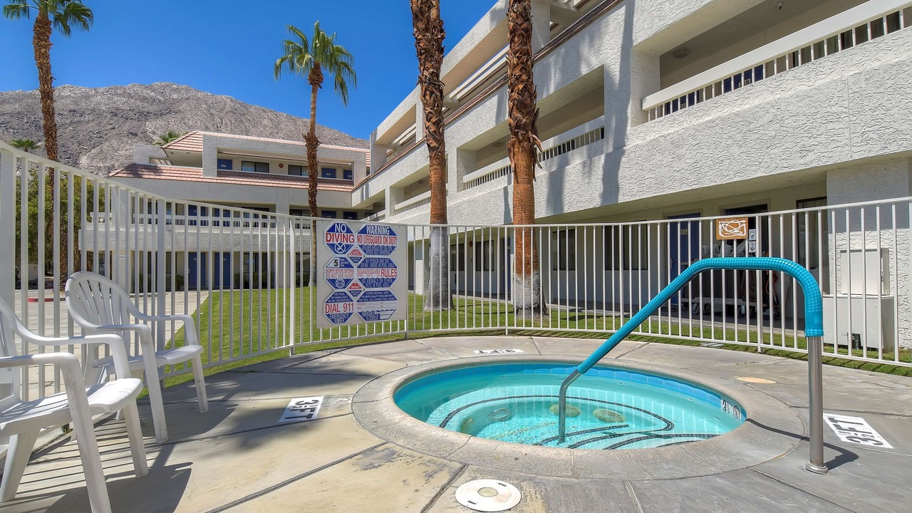 Photo of Outdoor in Warm Sands
