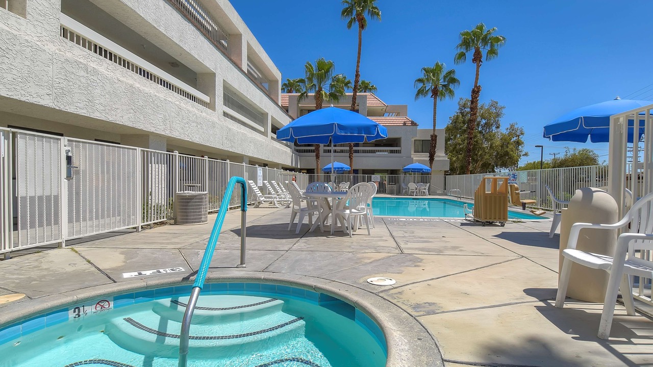 Photo of Outdoor in Warm Sands