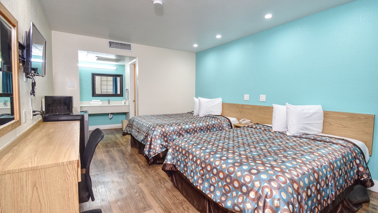 Photo of Bedroom in Buttonwillow