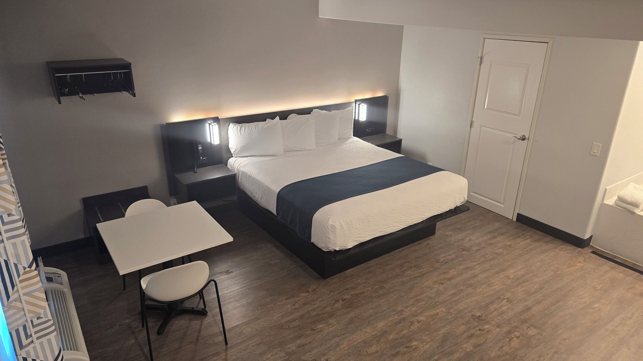 Photo of Bedroom in Westlake South