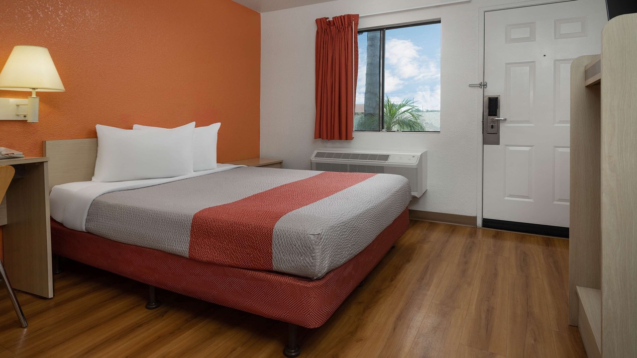 Photo of Bedroom in Buena Park