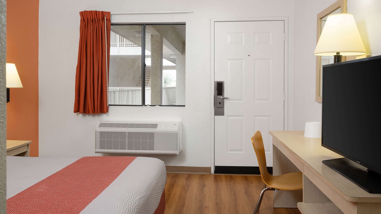 Photo of Bedroom in Buena Park