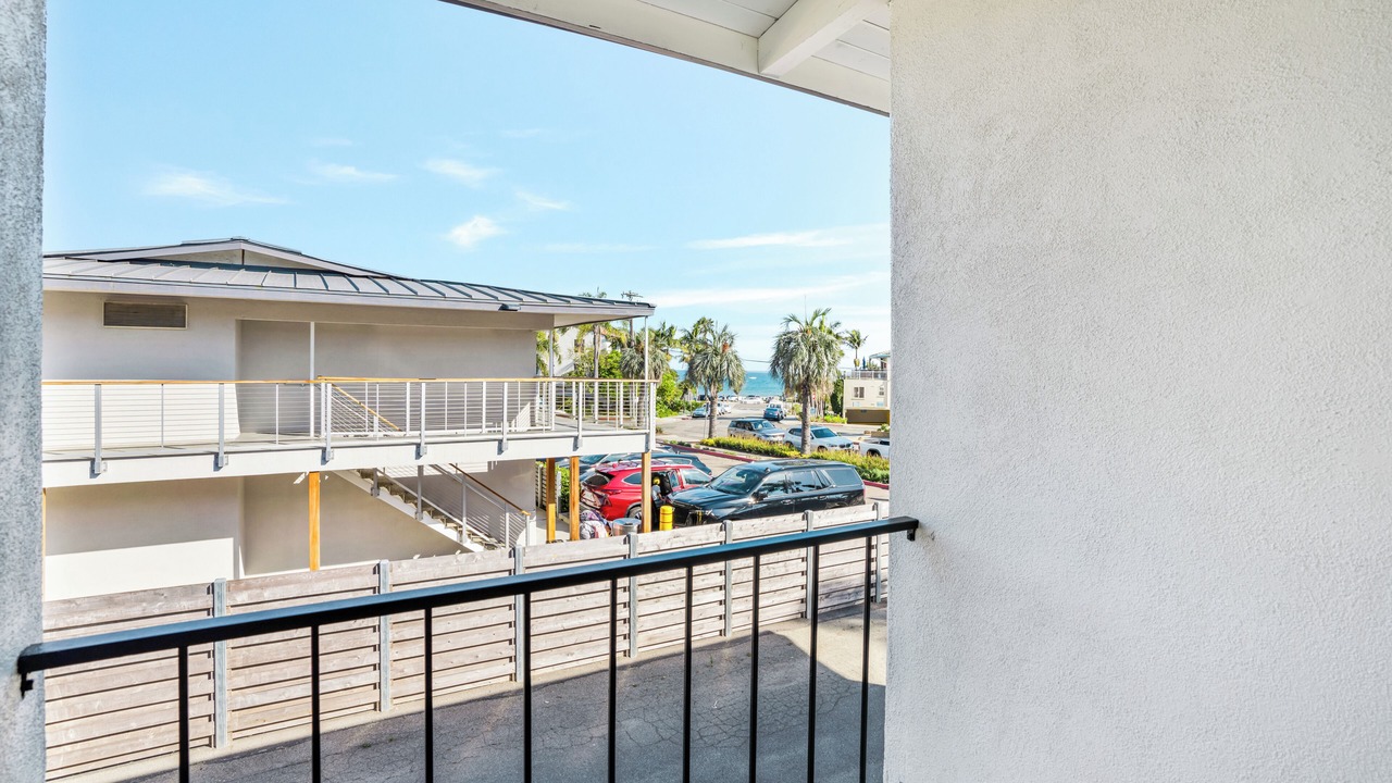 Photo of Patio Balcony in East Beach