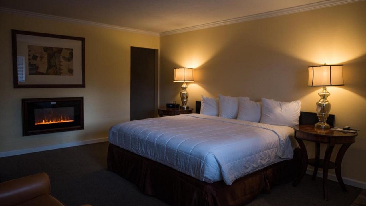 Photo of Bedroom in Lakeside Park